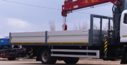 С120L: Бортовой + КМУ FG 514 Рустрак