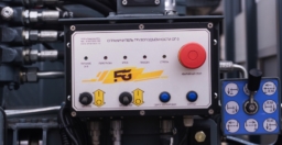 С120L: Бортовой + КМУ FG 514 Рустрак