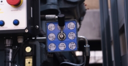 С120L: Бортовой + КМУ FG 514 Рустрак