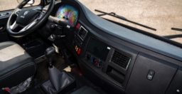C180LS: Бортовой + КМУ HYVA SK-6.3 ТФК ФЕНИКС